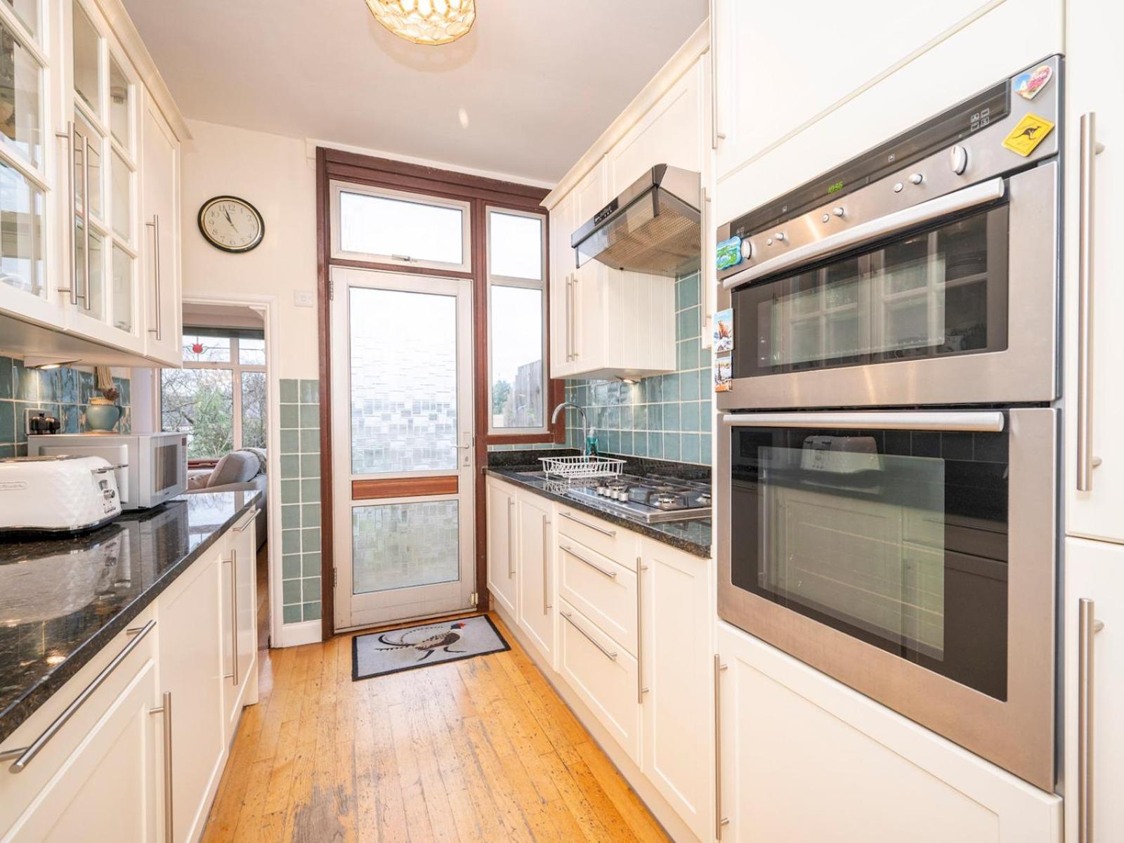 Spacious 3bedroom House Near Crystal Palace Pass The Keys Casa vacanze *