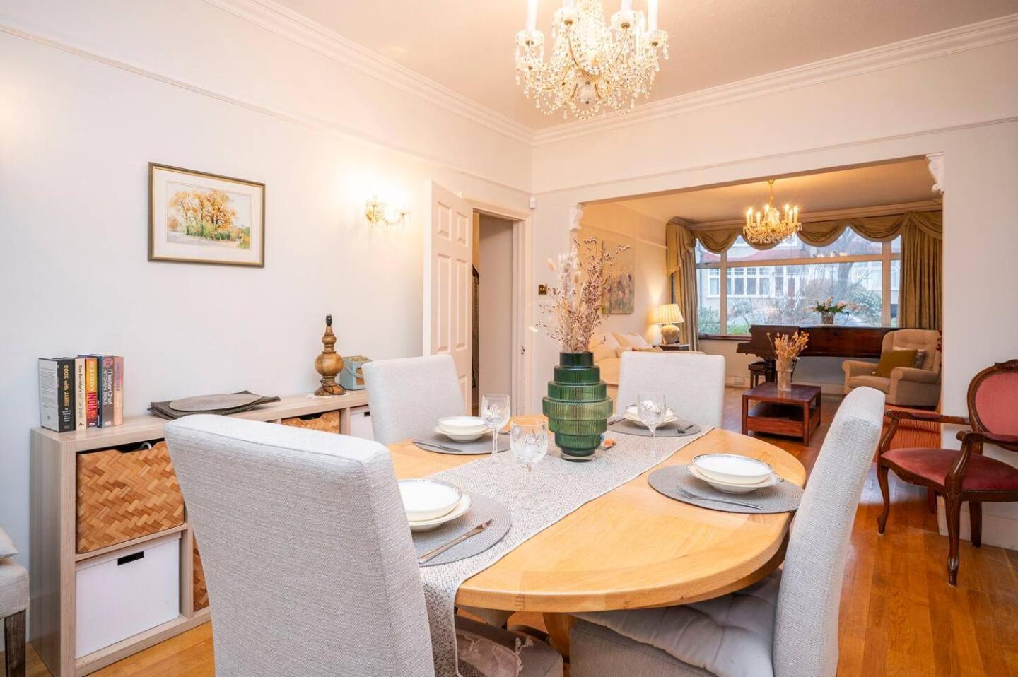 Spacious 3bedroom House Near Crystal Palace Pass The Keys * Londra