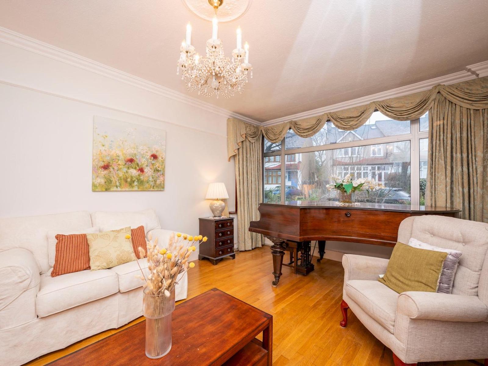 Spacious 3bedroom House Near Crystal Palace Pass The Keys Casa vacanze